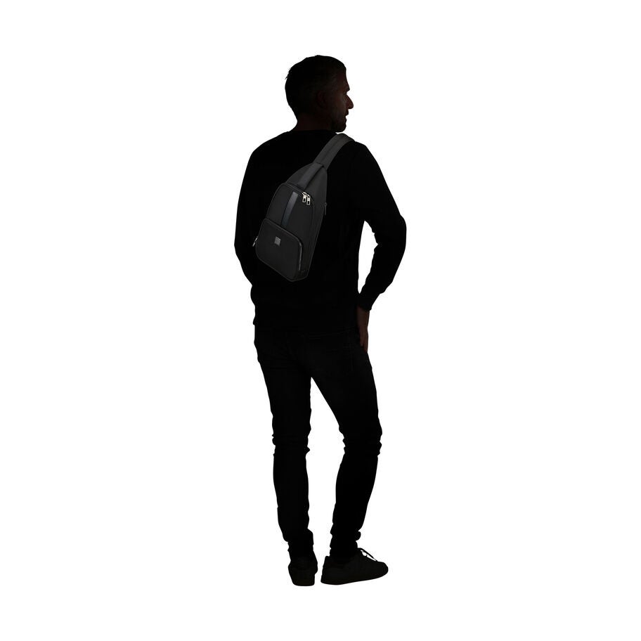Samsonite SackSquare Slingbag Medium in the color Black. image number 7
